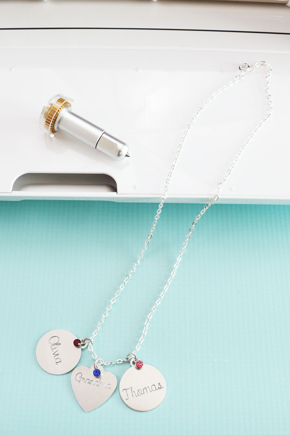 DIY Holiday Gift Ideas Cricut