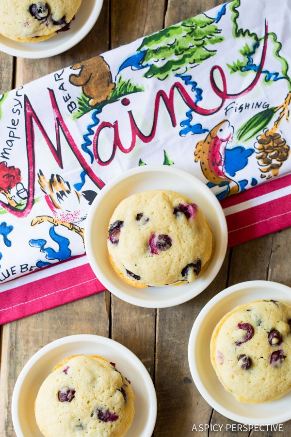 18 Sweet Lemon Desserts | www.thecardswedrew.com