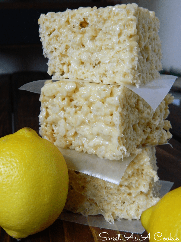 18 Sweet Lemon Desserts | www.thecardswedrew.com